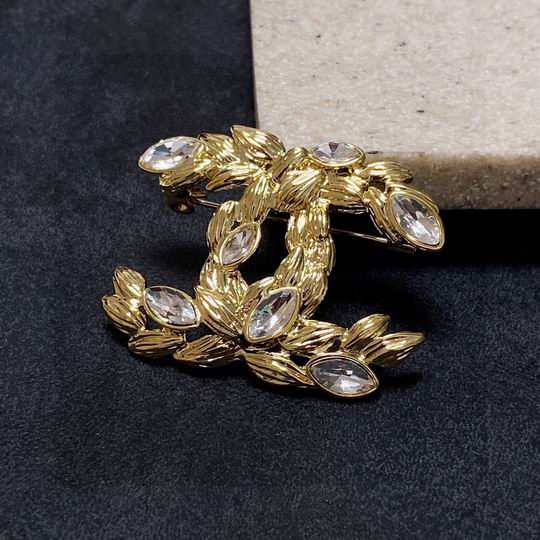 Chanel Brooch 11lyh12